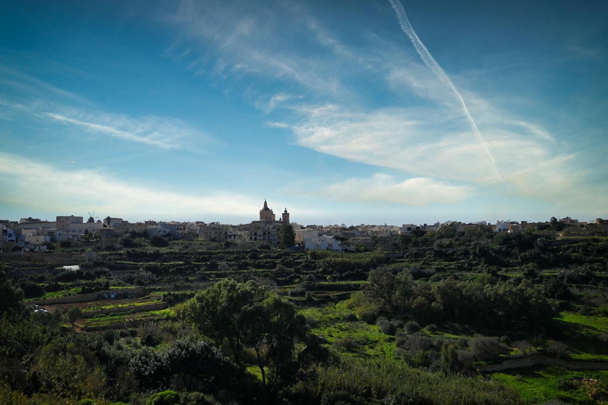 Cliff Edge Apartment In Xaghra Bagian luar foto